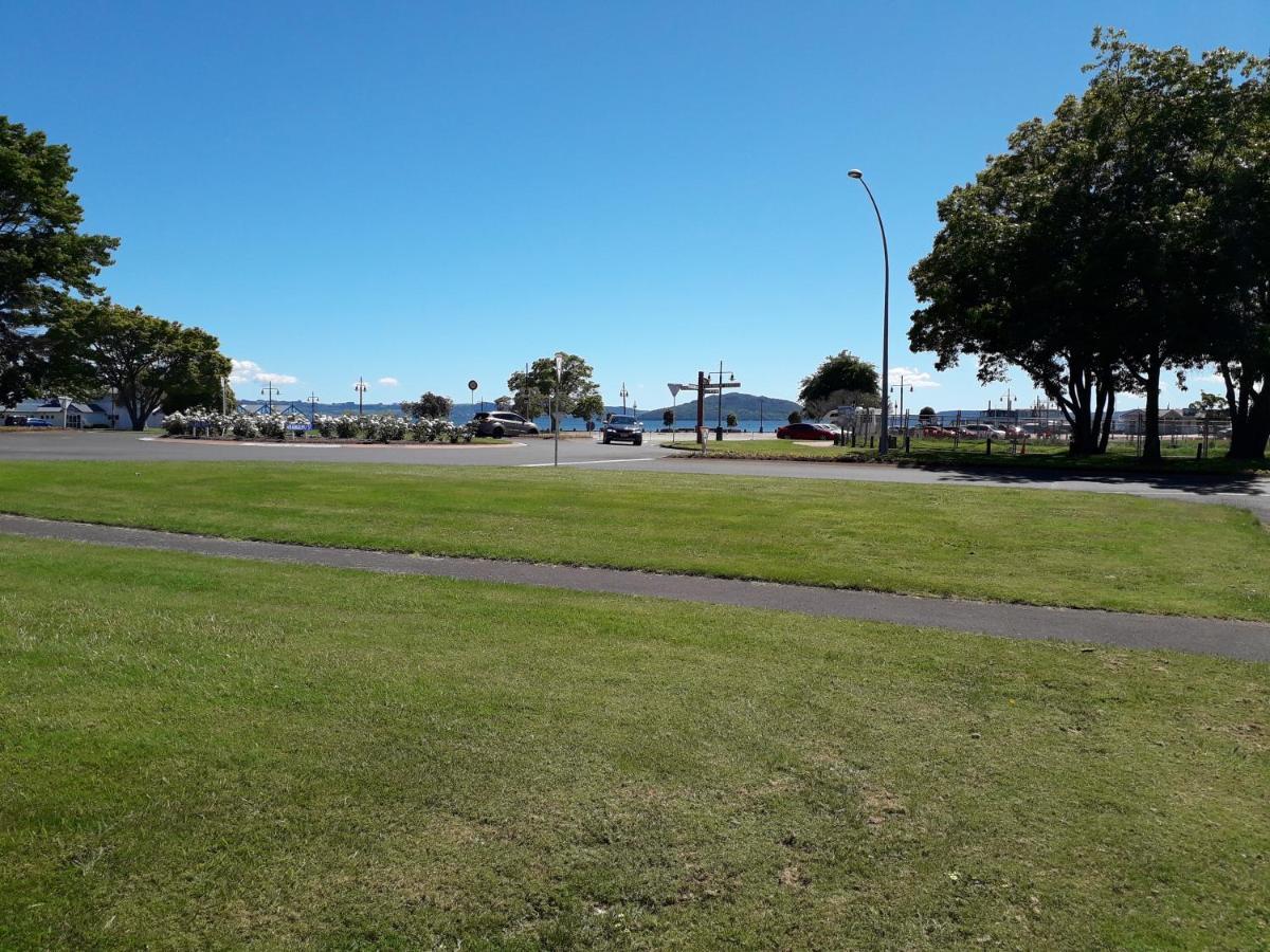 Lake Lodge Motel Rotorua Exterior photo